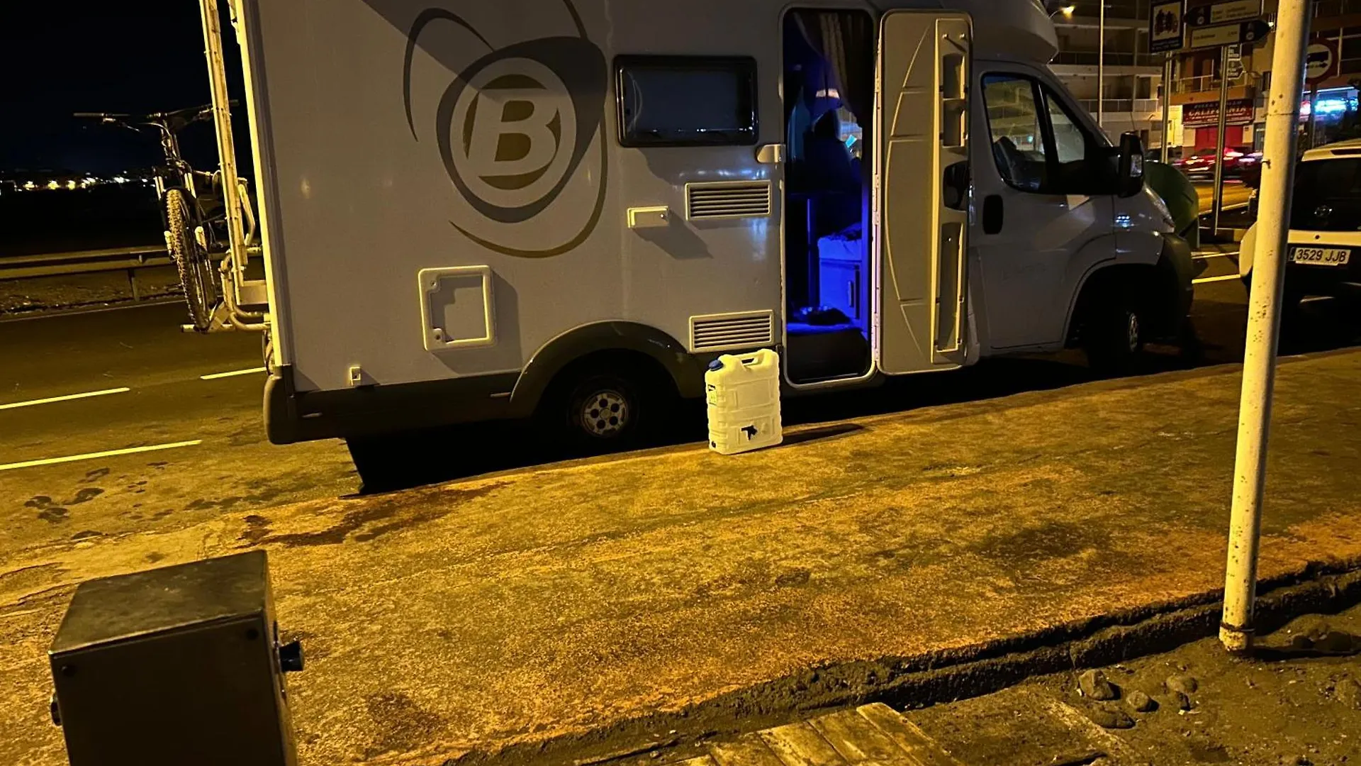 Campertour Tenerifeの連絡先